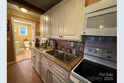 201 Mountain Vista Road, Canton, NC 28716 - Photo 5