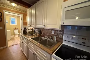 201 Mountain Vis Rd, Canton, NC 28716 - Photo 5