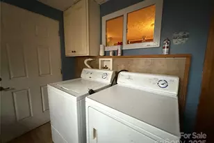 201 Mountain Vis Rd, Canton, NC 28716 - Photo 13