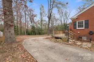 514 W Barr St, Lancaster, SC 29720 - Photo 3