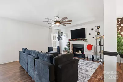 5825 Brookfield Pointe Drive, Charlotte, NC 28216 - Photo 13