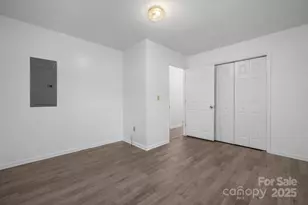 118 W 15th St, Newton, NC 28658 - Photo 5