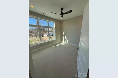 110 Frazier Avenue, Charlotte, NC 28216 - Photo 9