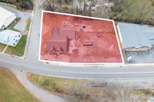 595 N Main St, Waynesville, NC 28786 - Photo 1