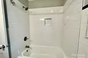 204 N Laurel Ave, Charlotte, NC 28207 - Photo 19