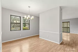 102 Abbey Cir, Asheville, NC 28805 - Photo 5