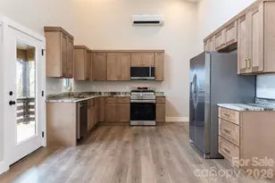 153 Hackleburg Ln, Hendersonville, NC 28792 - Photo 9