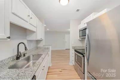 1182 Plaza Walk Drive, Charlotte, NC 28215 - Photo 7