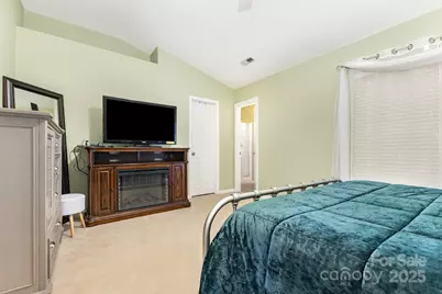 16677 Commons Creek Drive, Charlotte, NC 28277 - Photo 13