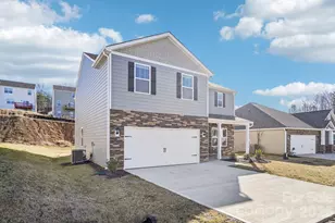 834 Adelston Ln, Asheville, NC 28804 - Photo 3