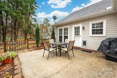 6045 Burnt Mill Run, Matthews, NC 28104 - Photo 25