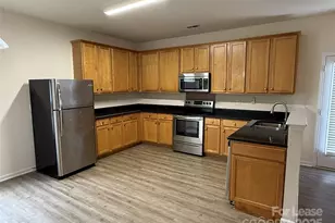 1420 Ladora Dr, Charlotte, NC 28262 - Photo 5