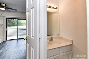 11020 Carmel Crossing Rd, Charlotte, NC 28226 - Photo 17