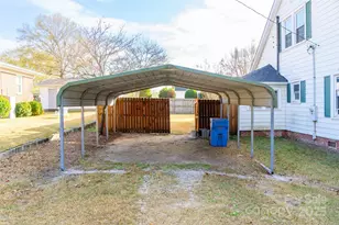 315 W Blakeney St, Pageland, SC 29728 - Photo 35