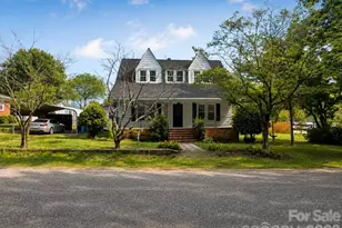 315 W Blakeney St, Pageland, SC 29728 - Photo 1