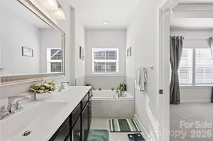 1172 Ashbury St, Charlotte, NC 28216 - Photo 29