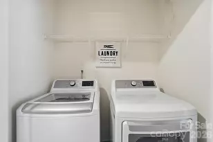 8012 Clairwood Dr, Charlotte, NC 28269 - Photo 43