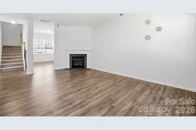 8012 Clairwood Drive, Charlotte, NC 28269 - Photo 9