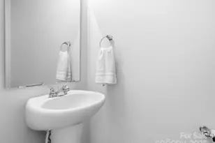 4912 Potter Rd, Matthews, NC 28104 - Photo 15