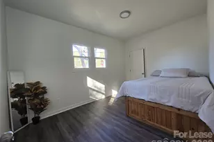 101 S Webb St, Gastonia, NC 28052 - Photo 9