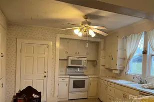 526 W Houstonville Road W, Hamptonville, NC 27020 - Photo 17