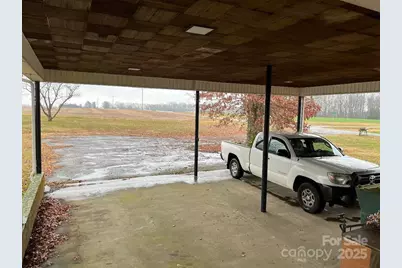 526 W Houstonville Road W #2, Hamptonville, NC 27020 - Photo 3