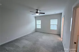 2053 Birchside Dr, Charlotte, NC 28205 - Photo 7