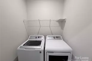 2053 Birchside Dr, Charlotte, NC 28205 - Photo 13