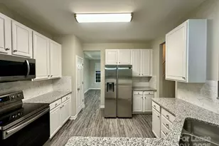 4427 Eglinton Toll Ct, Charlotte, NC 28213 - Photo 5