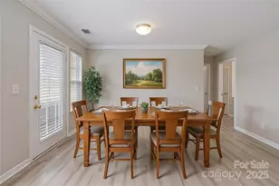 9709 Campus Walk Ln, Charlotte, NC 28262 - Photo 11