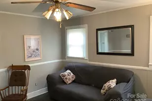 310 S Vine St, Gastonia, NC 28052 - Photo 7