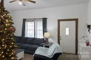 220 E Catawba Ave, Mount Holly, NC 28120 - Photo 3