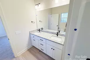 1426 Harris St, Statesville, NC 28677 - Photo 11