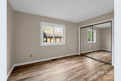 520 Courtwood Lane #4, Hendersonville, NC 28739 - Photo 3