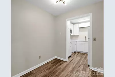 520 Courtwood Lane #4, Hendersonville, NC 28739 - Photo 9