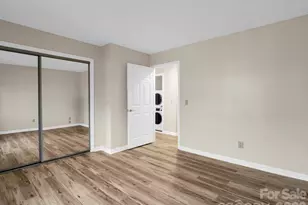 520 Courtwood Ln, Hendersonville, NC 28739 - Photo 9