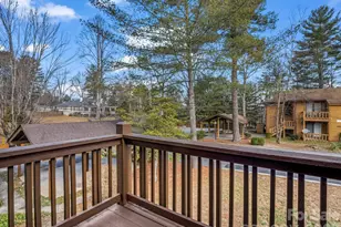 520 Courtwood Ln, Hendersonville, NC 28739 - Photo 13