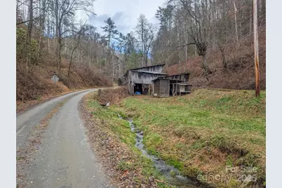 77 Griffith Branch Road, Green Mountain, NC 28740 - Photo 37