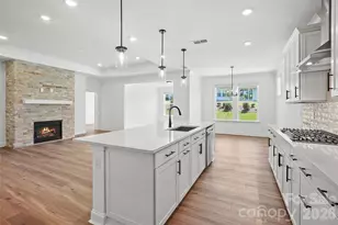 2736 Peak Ct, Belmont, NC 28012 - Photo 3