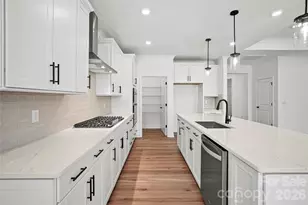 2736 Peak Ct, Belmont, NC 28012 - Photo 5