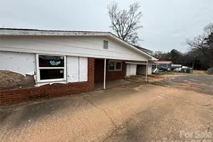 8106 Mt Holly Rd, Charlotte, NC 28214 - Photo 33