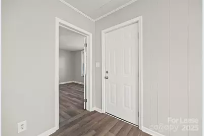 1127 W 5th Avenue, Gastonia, NC 28052 - Photo 3