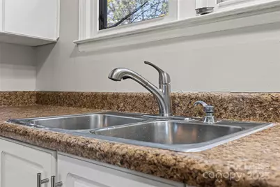 1127 W 5th Avenue, Gastonia, NC 28052 - Photo 19