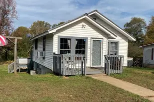 137 Bellvue St, Forest City, NC 28043 - Photo 1