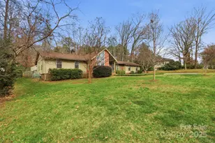 301 Chestnut Ln, Statesville, NC 28625 - Photo 35