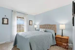 301 Chestnut Ln, Statesville, NC 28625 - Photo 13