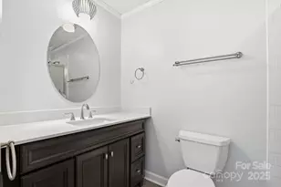 301 Chestnut Ln, Statesville, NC 28625 - Photo 15