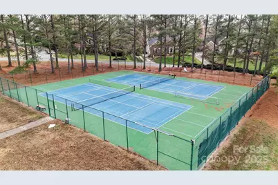 1404 Mt Isle Harbor Drive, Charlotte, NC 28214 - Photo 31