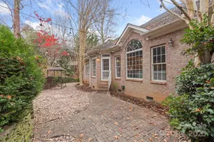 1404 Mt Isle Harbor Dr, Charlotte, NC 28214 - Photo 5