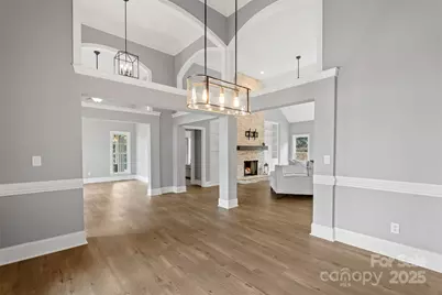 1404 Mt Isle Harbor Drive, Charlotte, NC 28214 - Photo 9